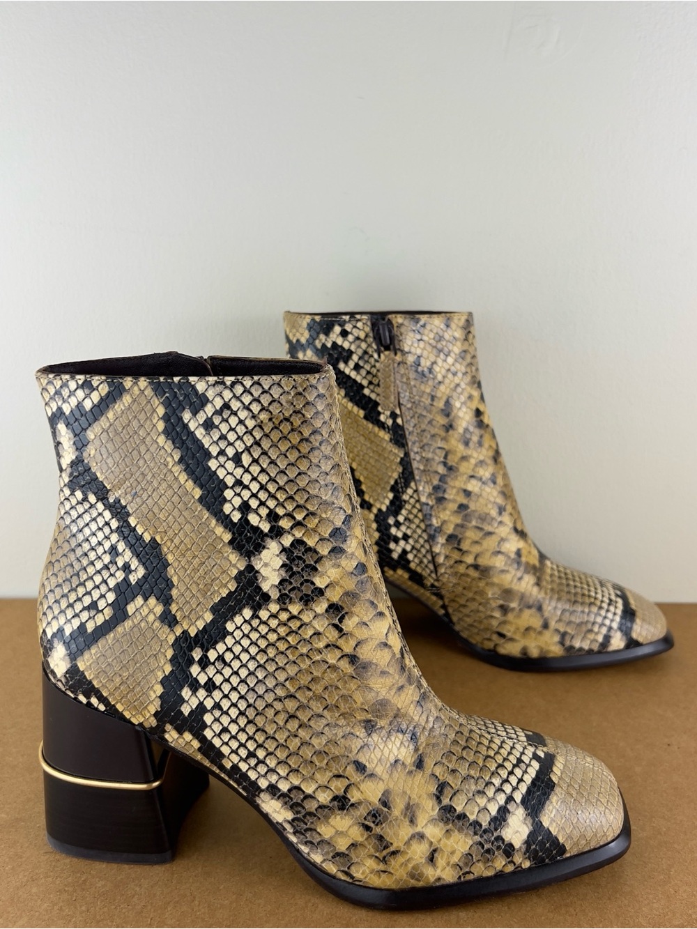 NEW TORY BURCH SNAKE-EMBOSSED LEATHER BOOTIES - Picture 3 of 11